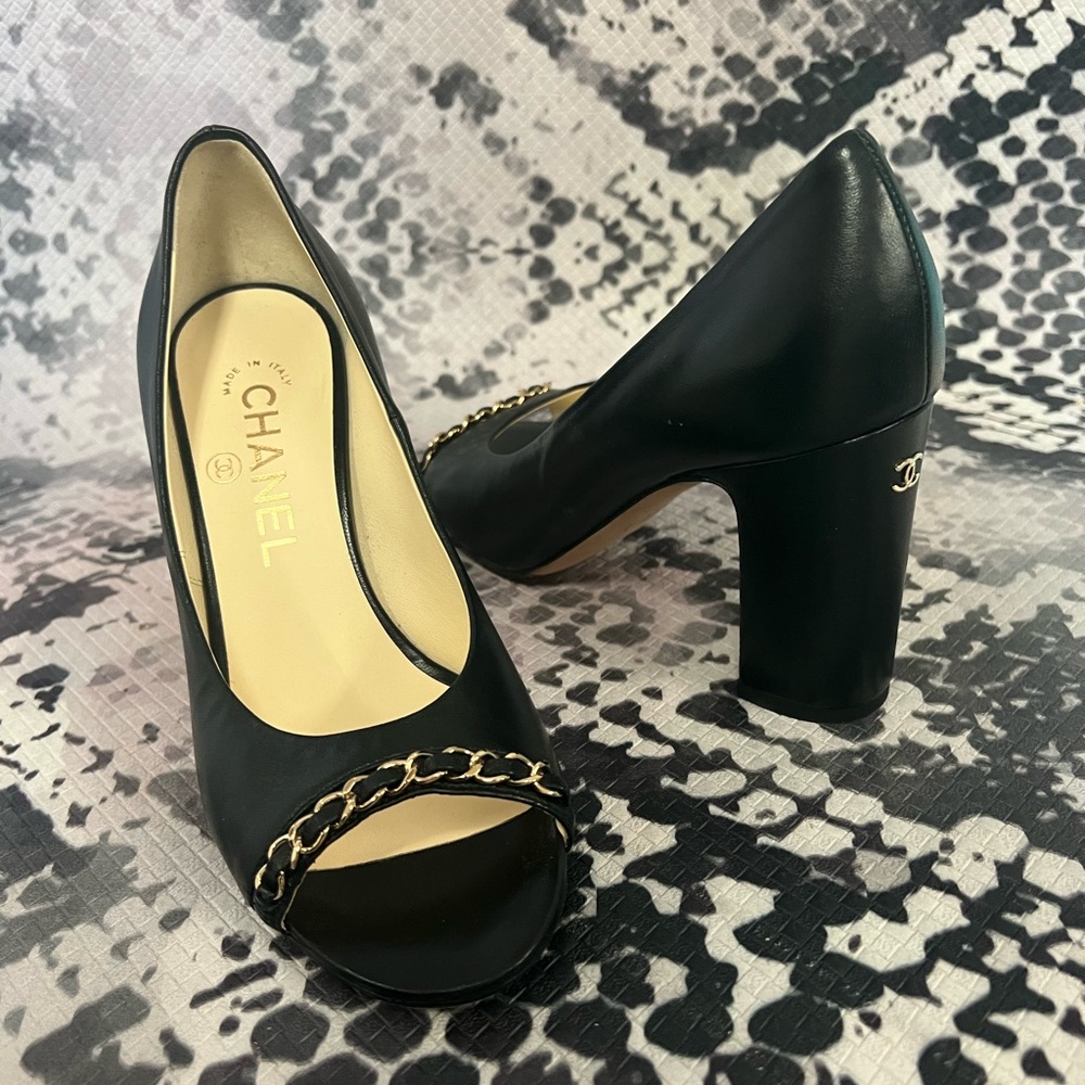 CHANEL NIB G31531 Size 36 Women's Black Peep Toe Pump Chain Lambskin Black new - Picture 5 of 8